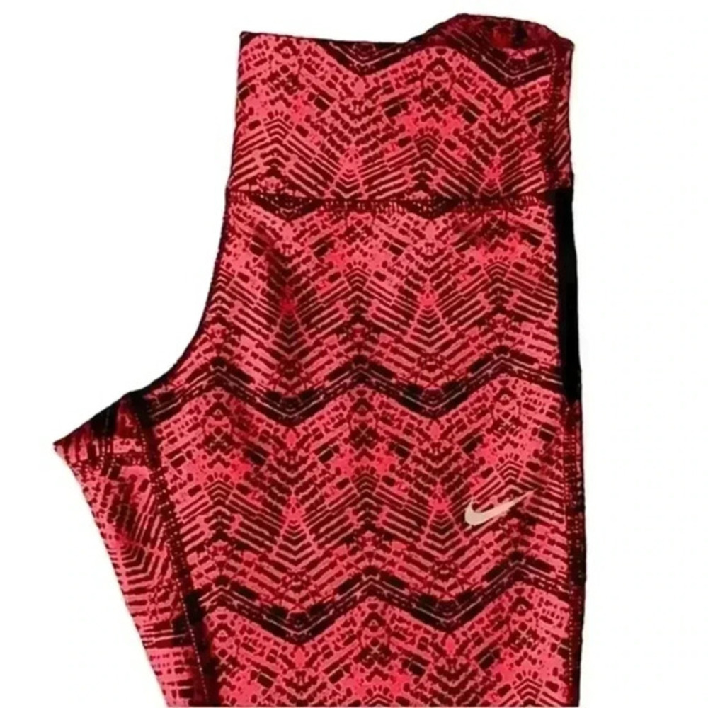 NWOT PINK NIKE DRI FIT SPANDEX LEGGING CAPRIS WITH POCKET